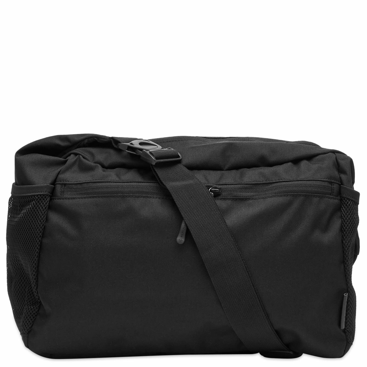 Snow Peak Men's Everyday Use Shoulder Bag in Black 