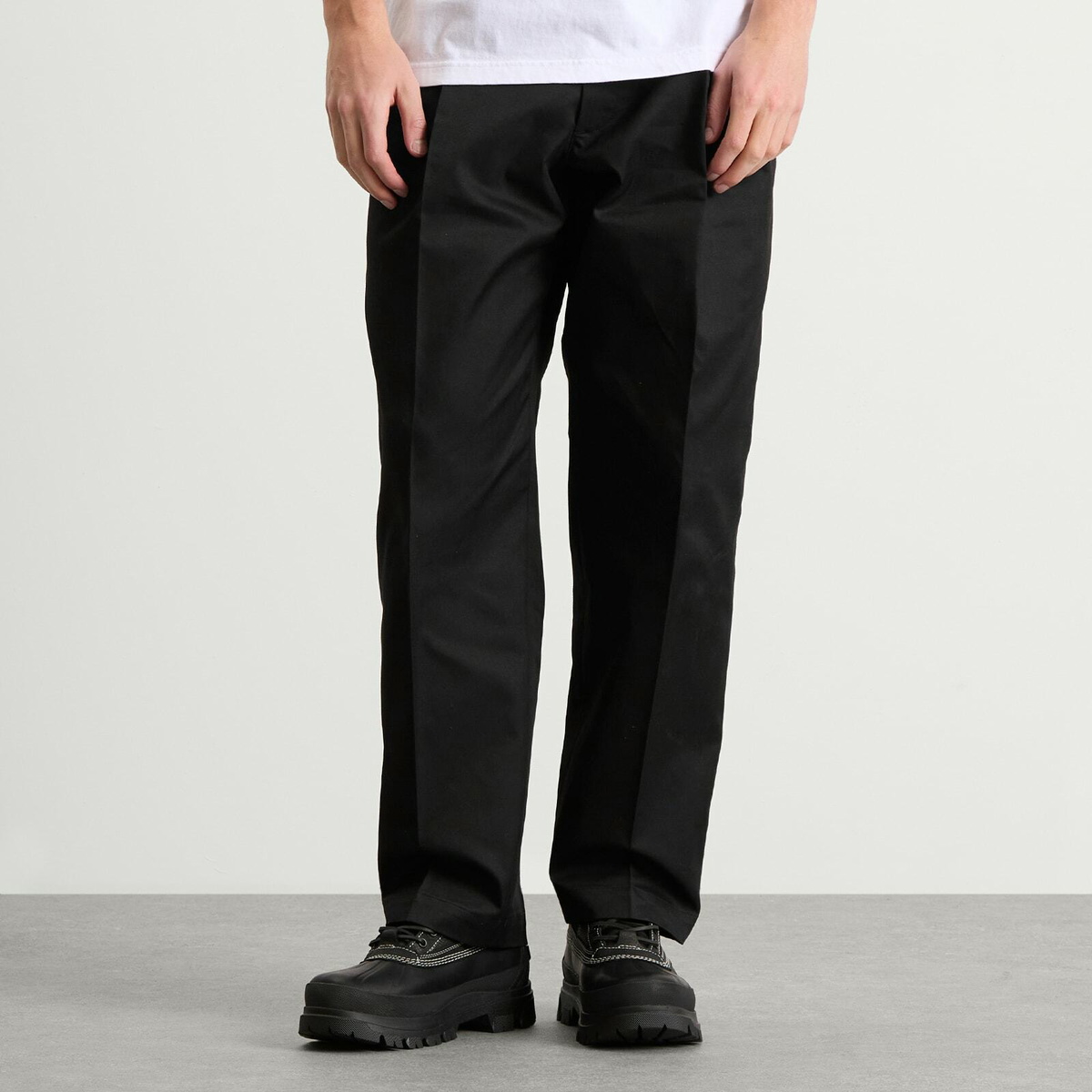 パンツ NEIGHBORHOOD TWO TUCK PANTS Neighborhood Men's Two Tuck Pants in Black Neighborhood