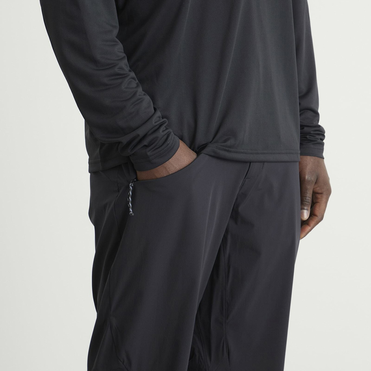 Hiking Patrol Men's x Mammut Light Trousers in Black