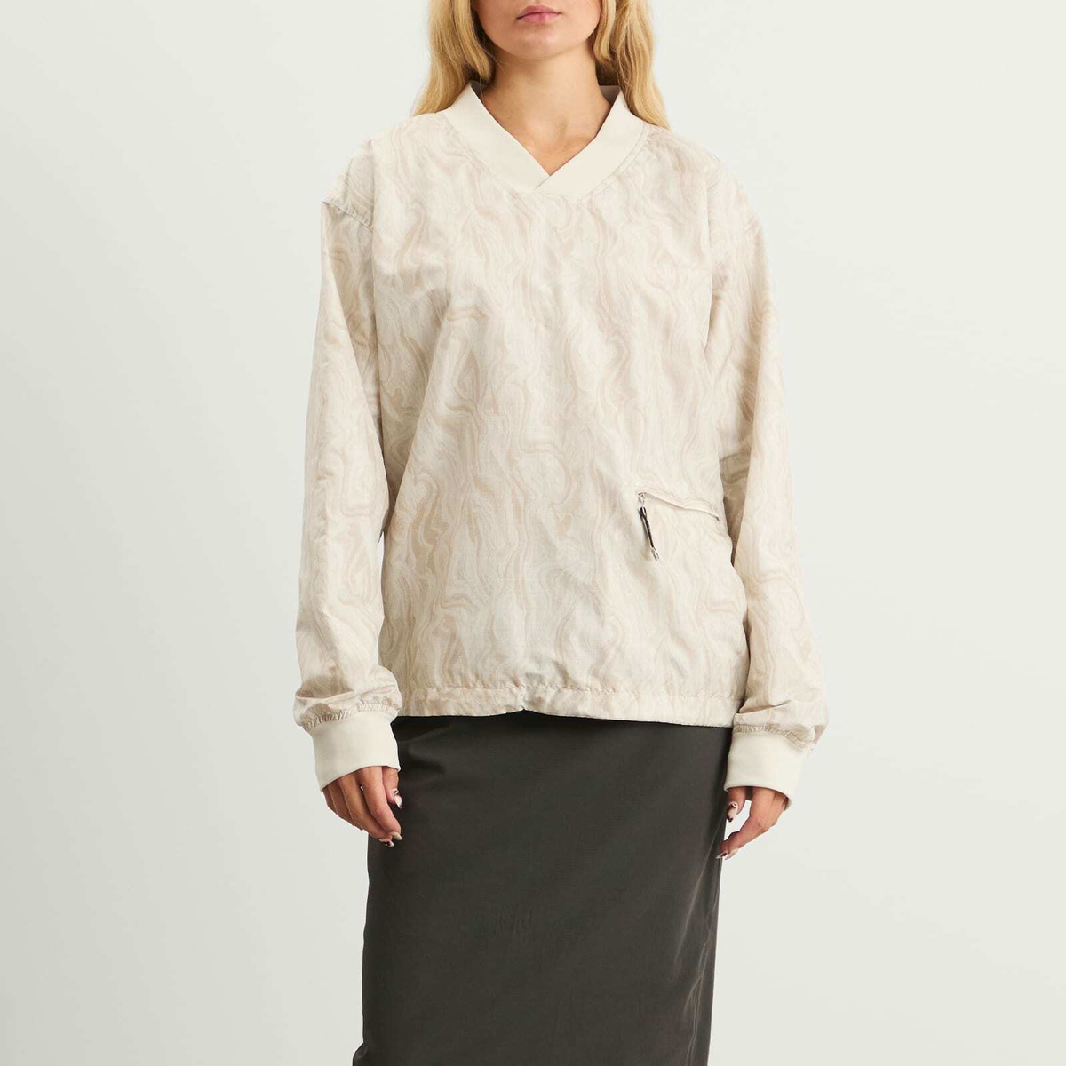 TOGA ARCHIVES Women's V-Neck Ripstop Pullover in Off White