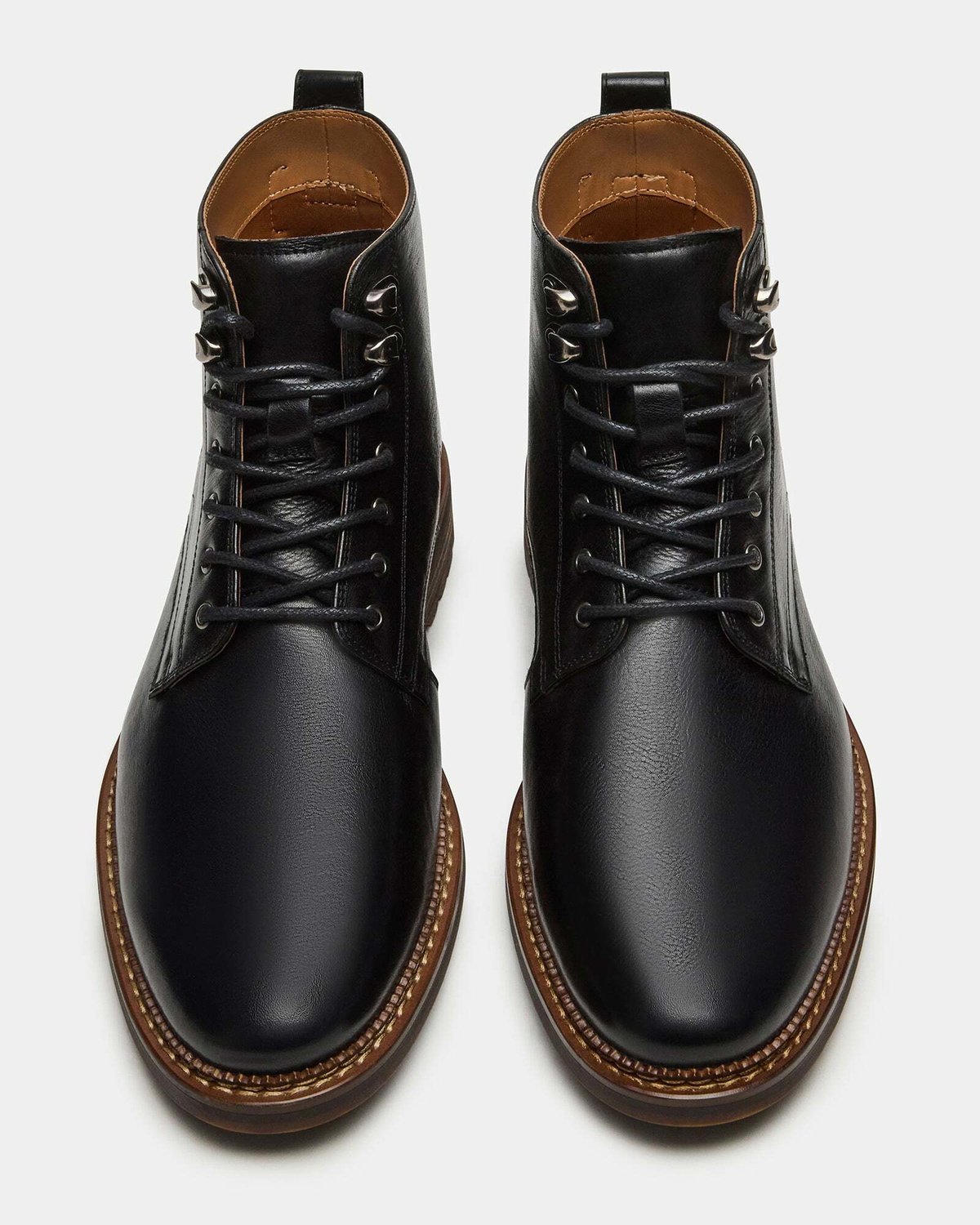 Steve Madden Noby Boots in Black