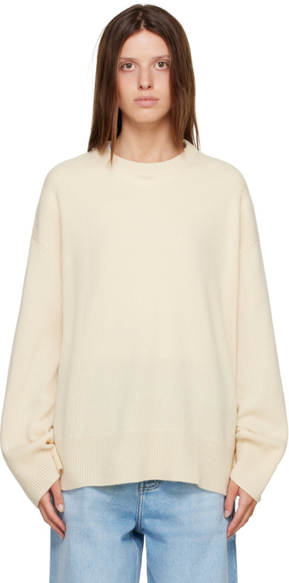 Photo: R2W Off-White Rasmo Wool Cash Round Sweater