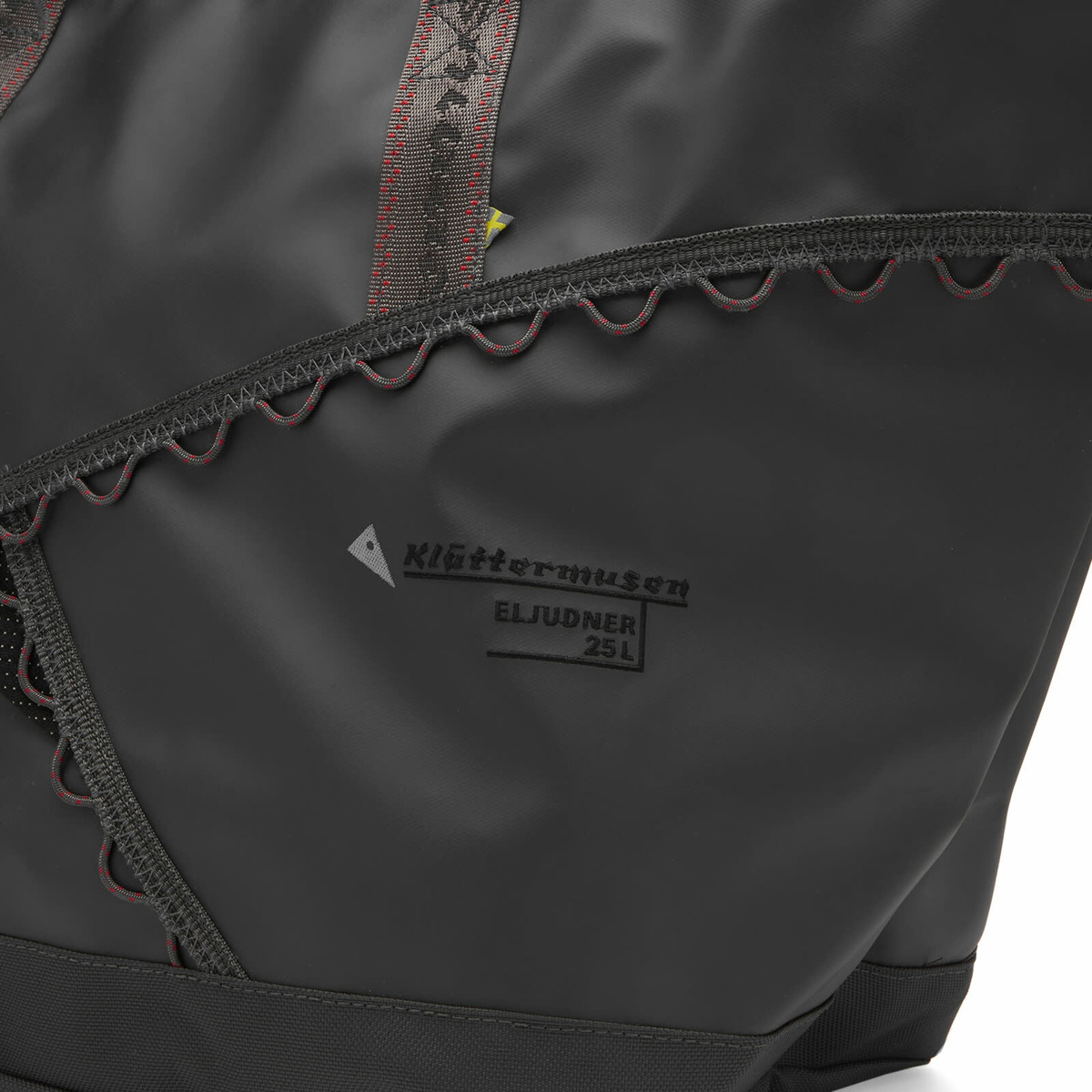 Klättermusen Men's Eljudner 25L Tote in Raven 