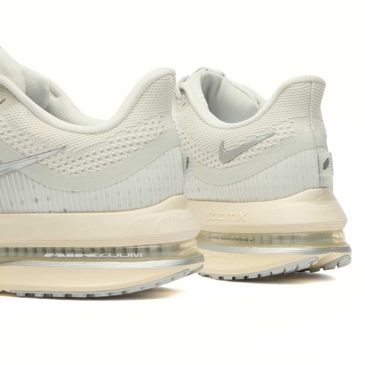 Nike Running Men's Nike Pegasus Premium Sneaker in Platinum Tint/Reflect Silver