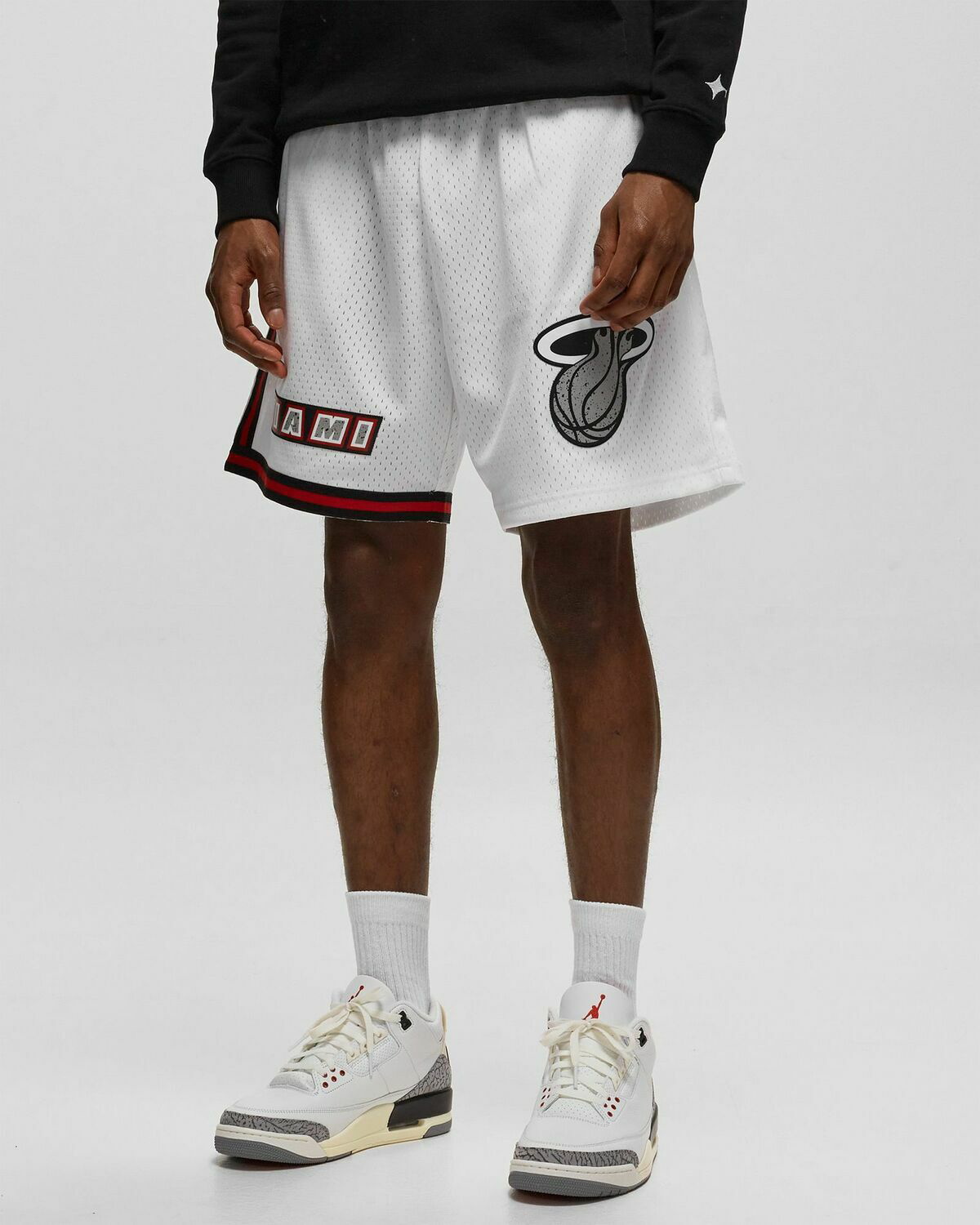 Nba team shorts hot sale mitchell and ness