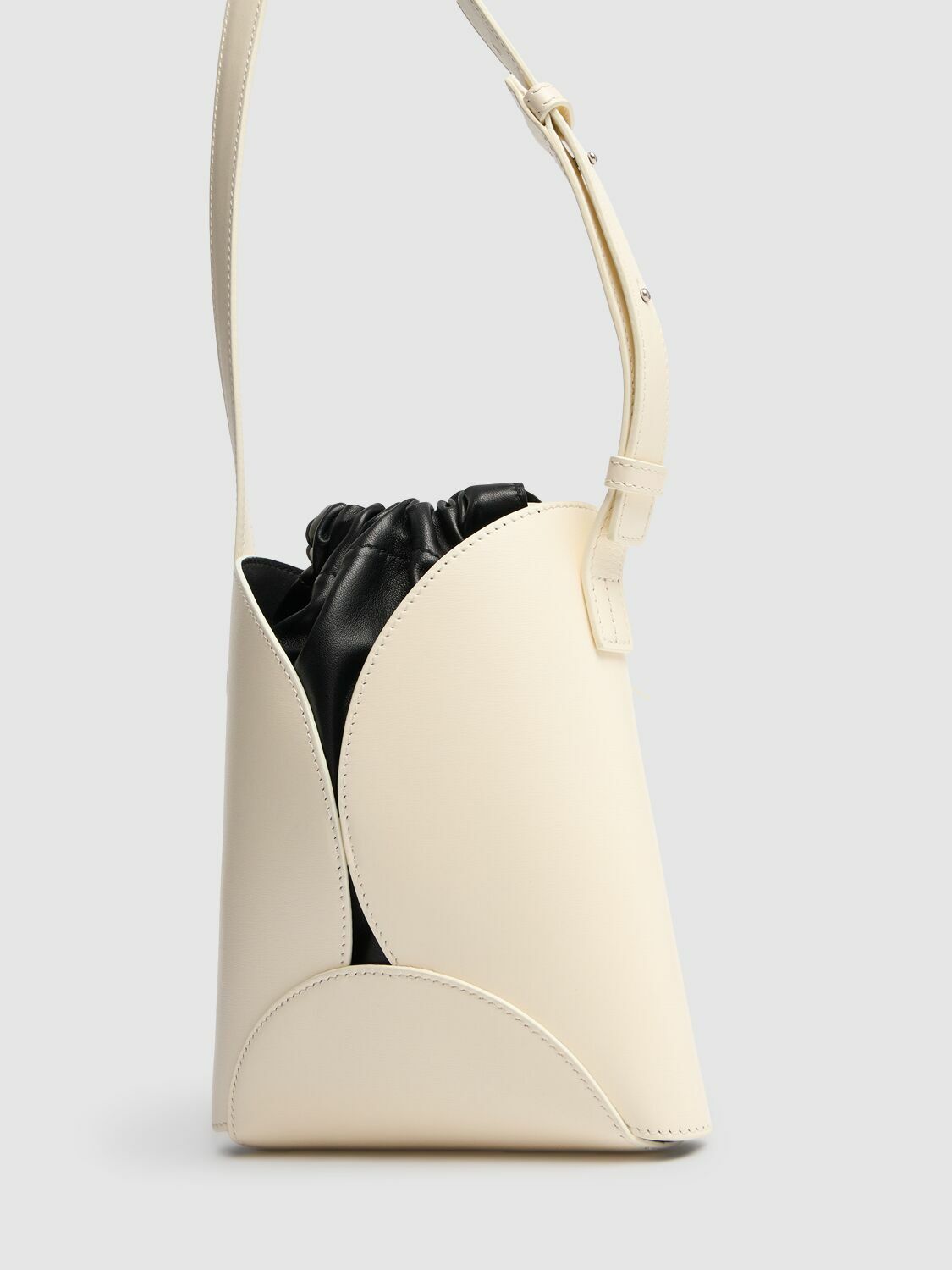 ◆JIL SANDER◆Ellipse palmellato レザー クロスボディバッグ◆ ◇JIL SANDER◇Ellipse palmellato レザー クロスボディバッグ