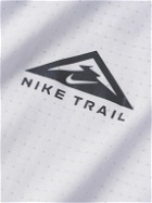 Nike Running - Trail Solar Chase Dri-FIT Mesh T-Shirt - White