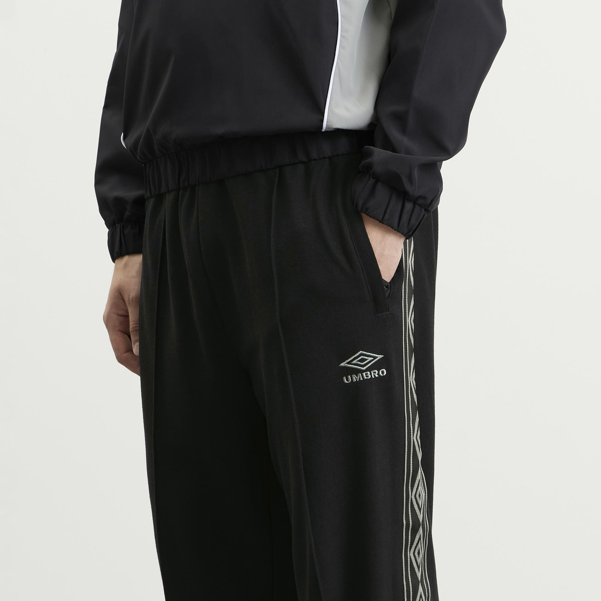 Umbro Men's Taped Track Pant in Black/Sedona Sage