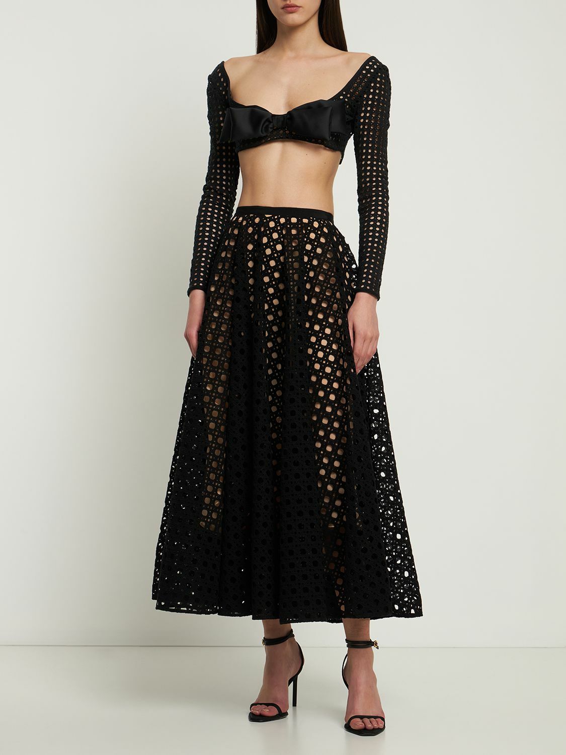Tシャツ・カットソー Giambattista Valli Cropped macrame bow top GIAMBATTISTA VALLI - Macramé Crop Top W/ Bow Giambattista Valli