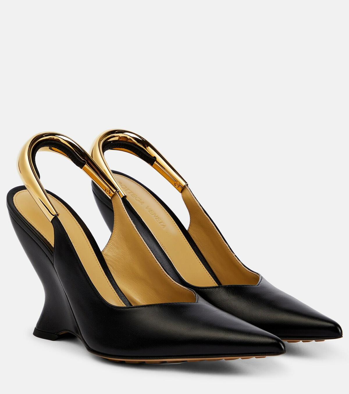 サンダル・ミュール BOTTEGA VENETA POINTED SLINGBACK PUMPS (729725_V2EI02624) Bottega Veneta - Punta leather slingback pumps Bottega Veneta