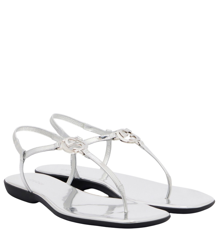 Photo: Gucci Interlocking G metallic leather thong sandals