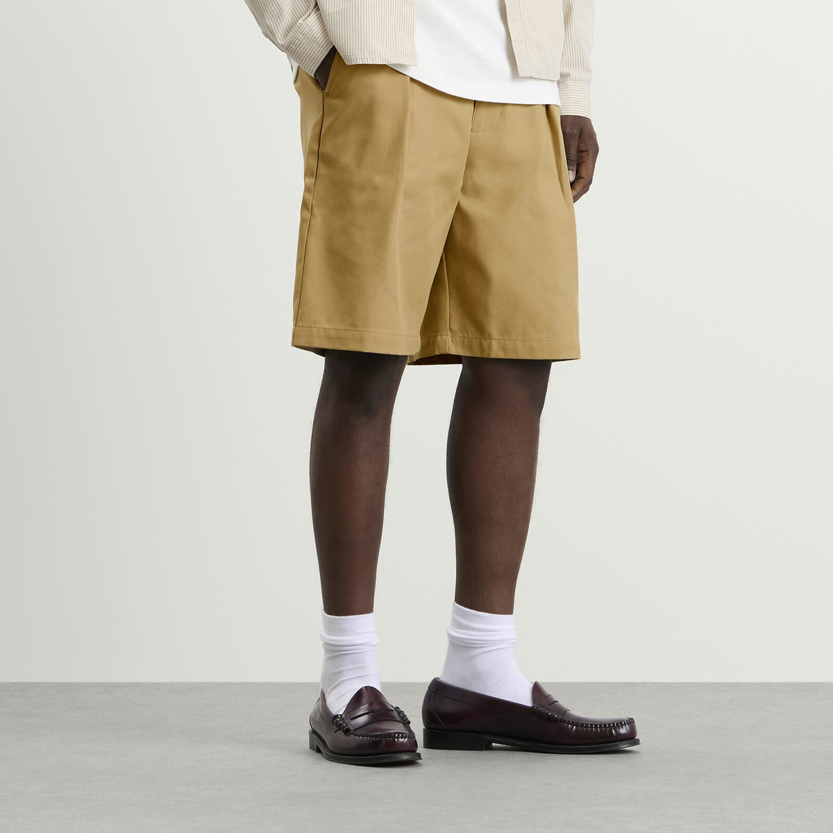 Bound Men's Wide Pleated Shorts in Camel