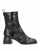 Nodaleto Womens Ankle boots in Black