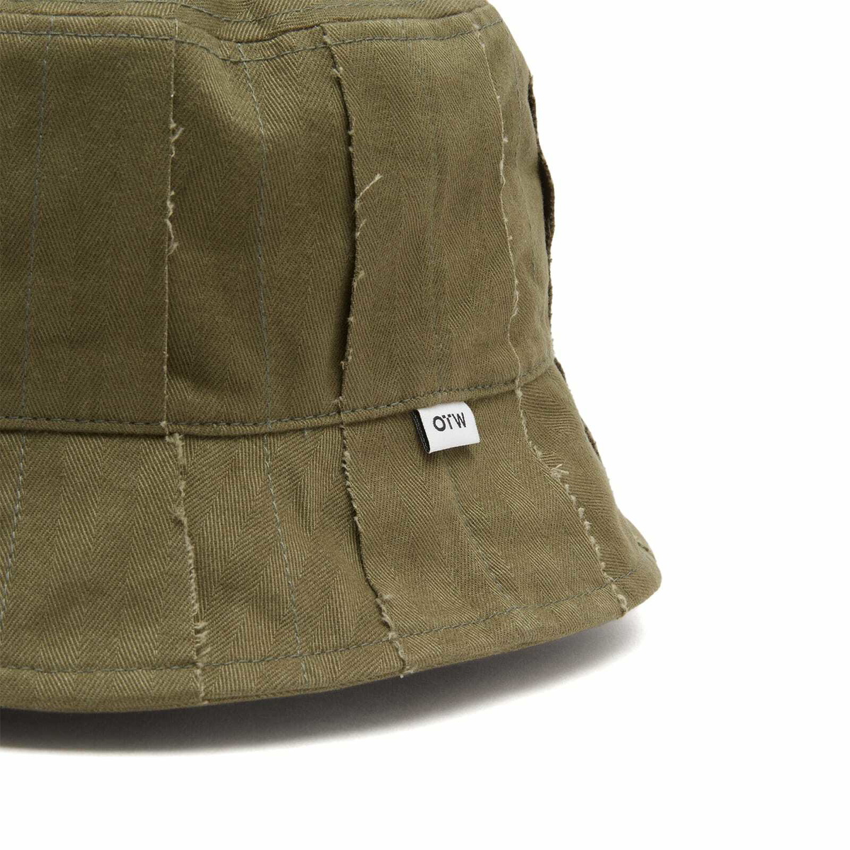 Vans OTW Courtyard Reversible Bucket Hat in Grape Leaf