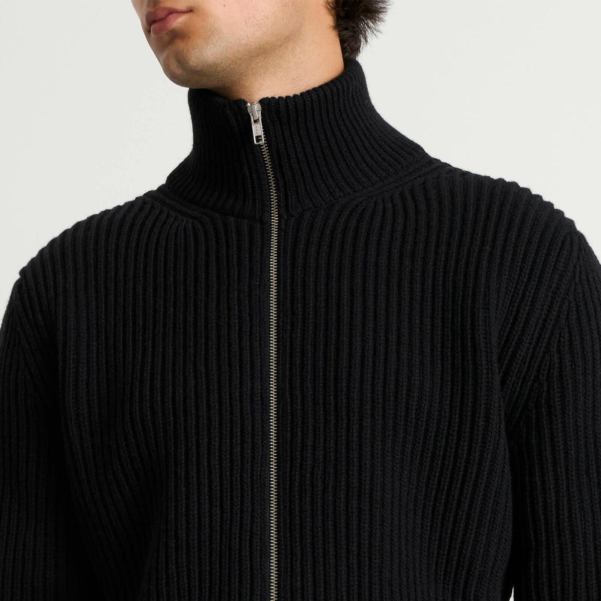 MM6 Maison Margiela Men's Zip Through Jumper in Black