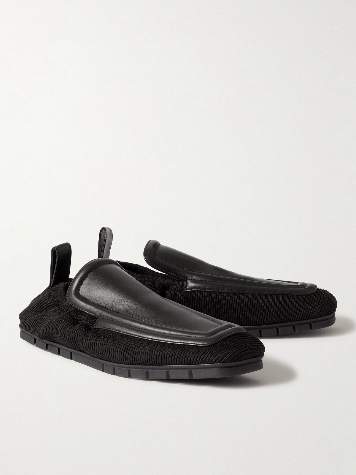 BOTTEGA VENETA - Plank Leather and Stretch-Knit Loafers  display picture 3