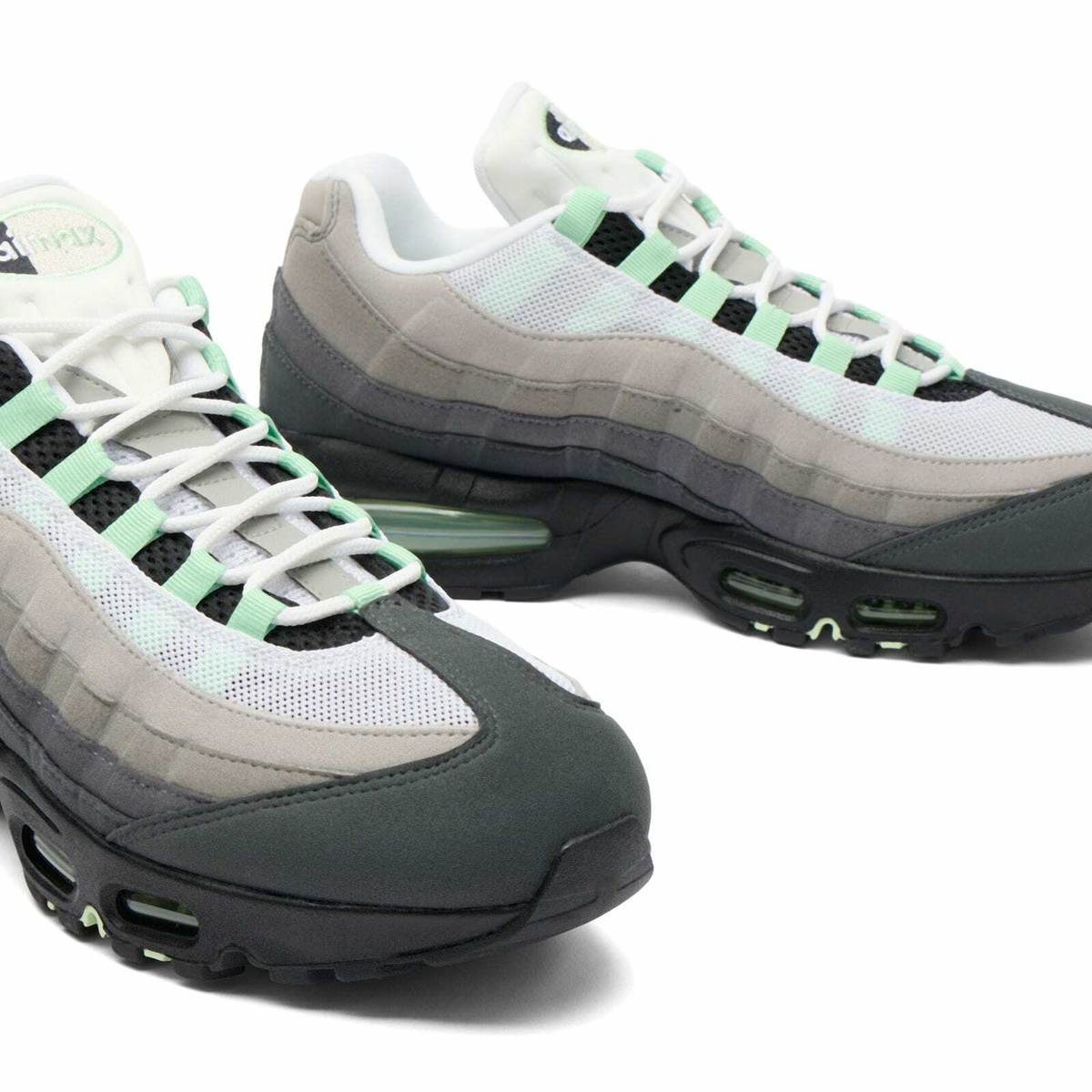 Nike Air Max 95 OG Sneaker in Black/Mint/White