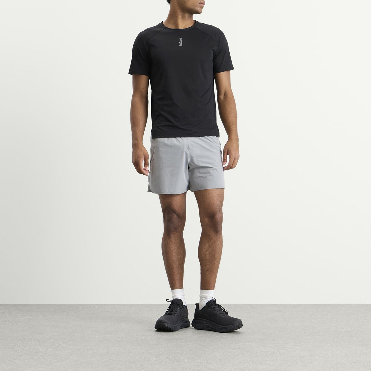 HOKA ONE ONE Men's Everyrun Short Sleeve in Black