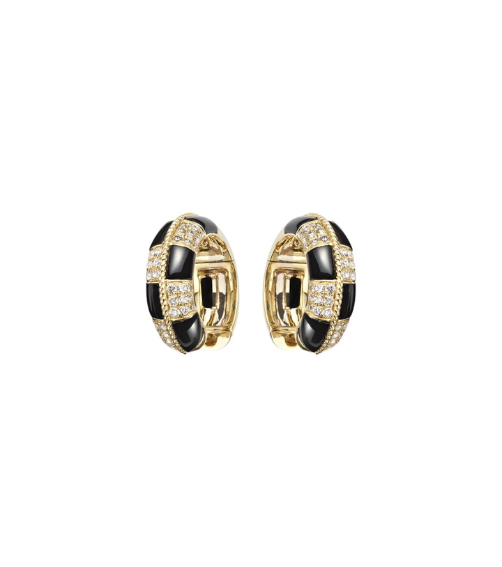 Photo: Yvonne Léon Mini 9kt gold earrings with diamonds and onyx
