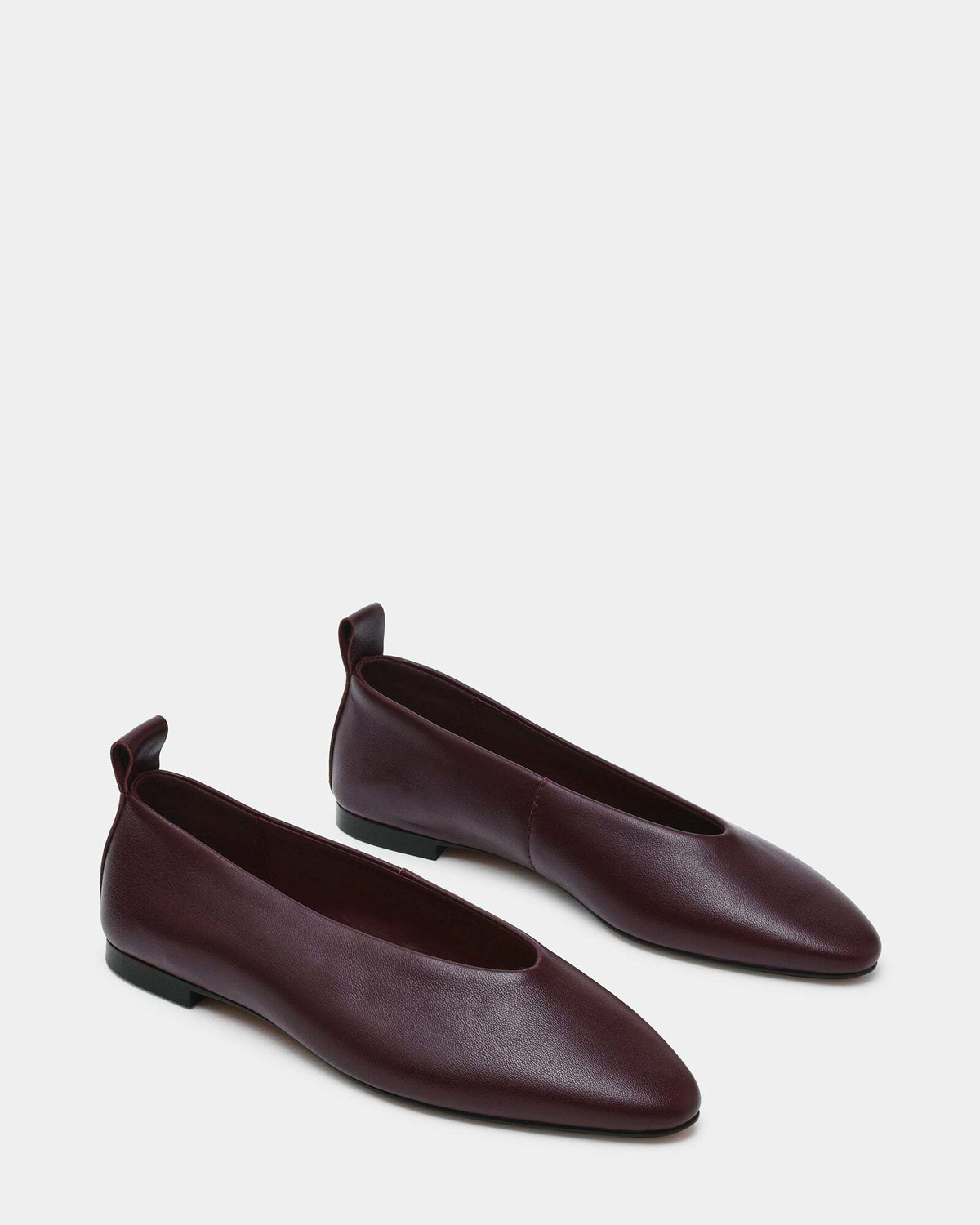 Steve Madden Swanky Flats in Plum