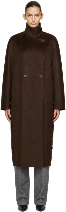 Photo: LISA YANG Brown Doublé Button Coat