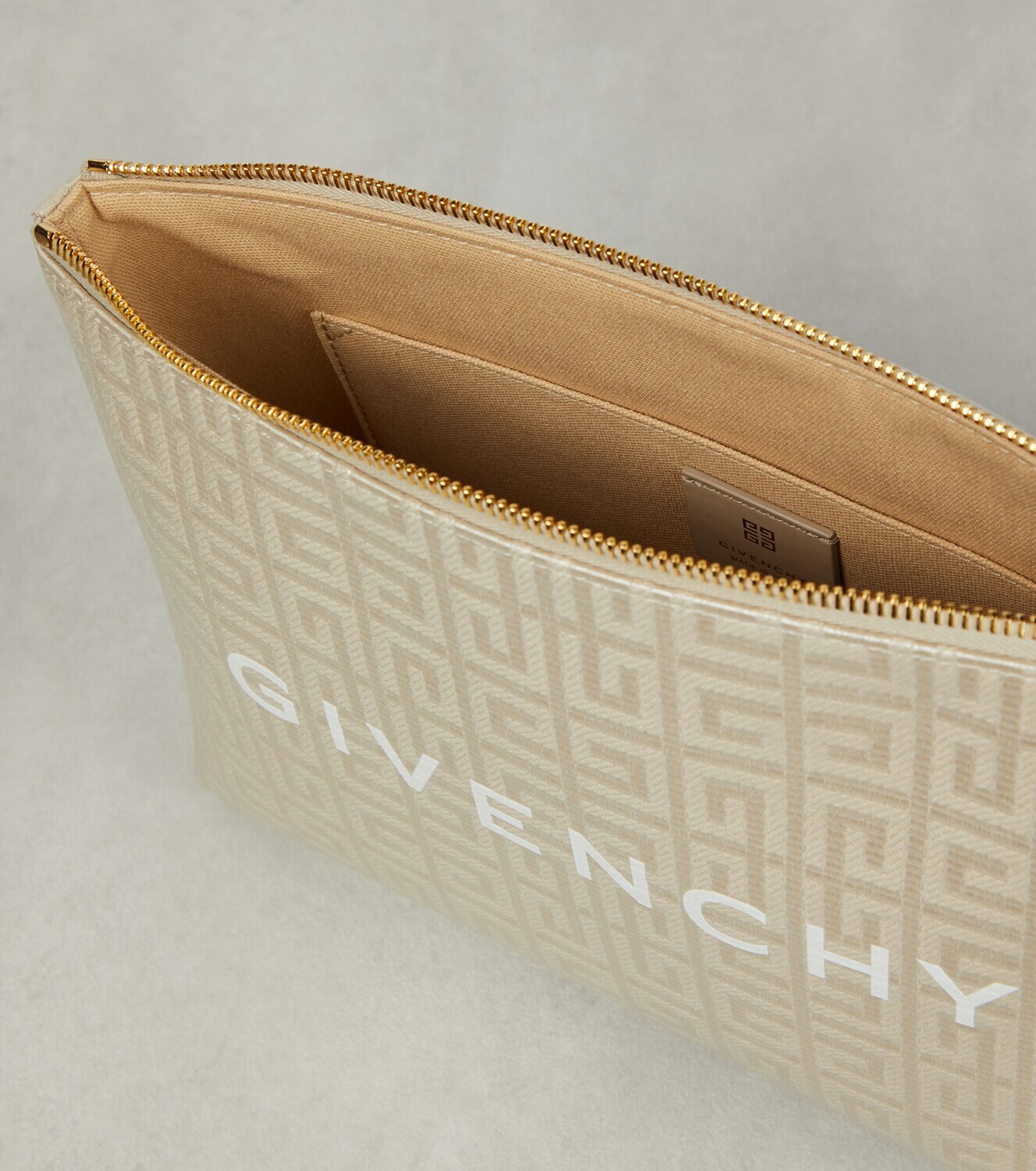 Givenchy discount logo pouch