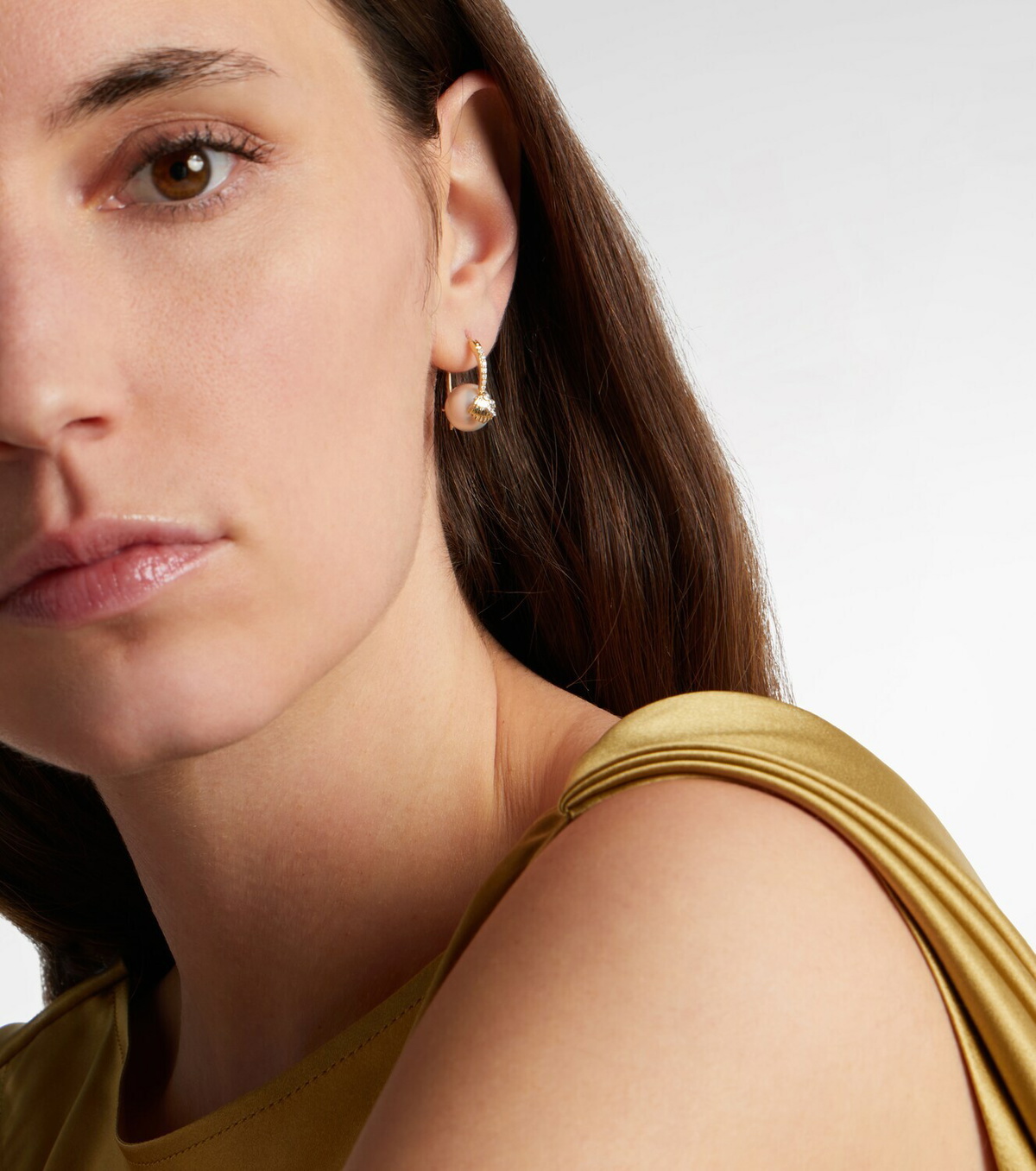Sydney Evan 14kt gold (585/1000) earrings with pearls and diamonds