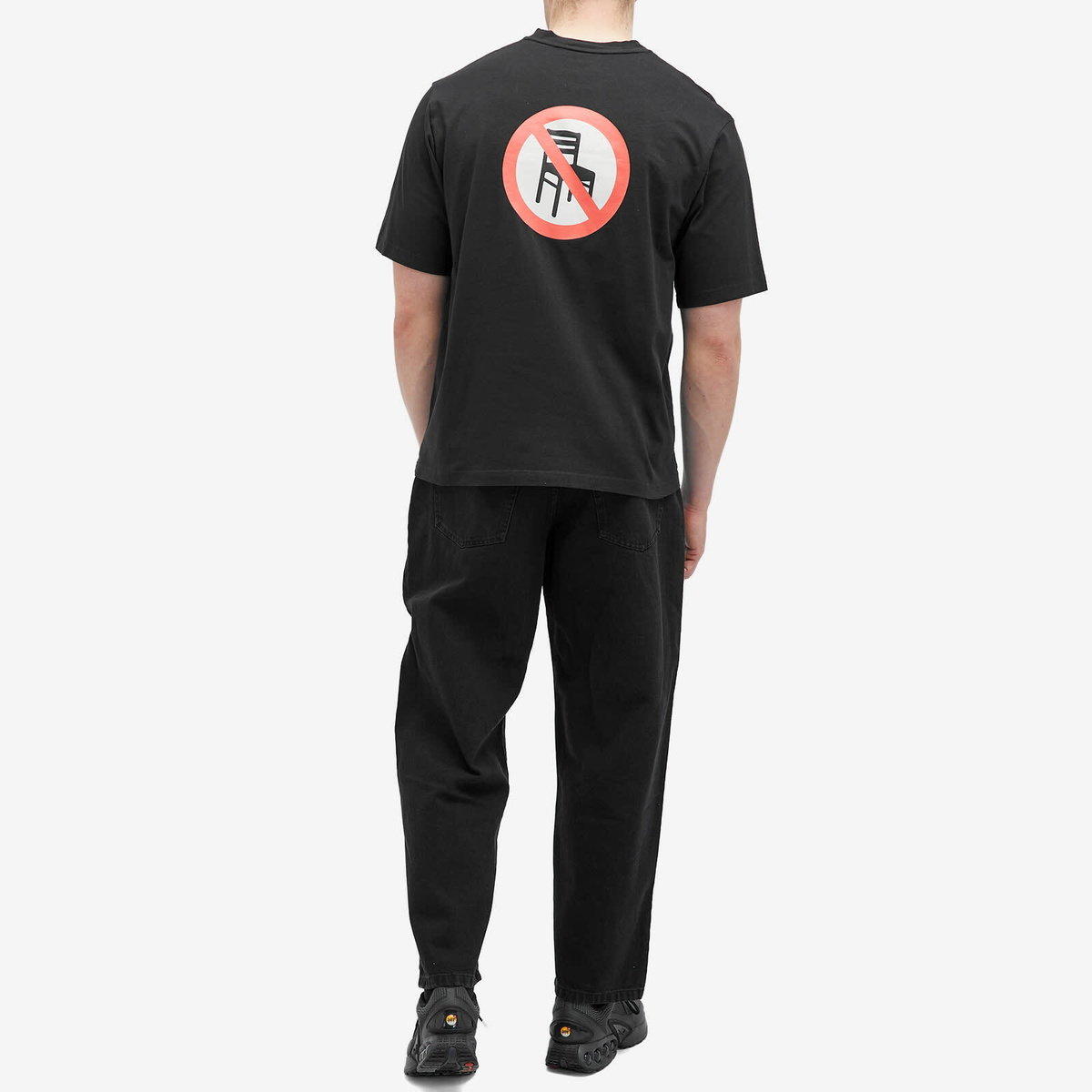 Boiler Room Men's No Sitting T-Shirt in Black