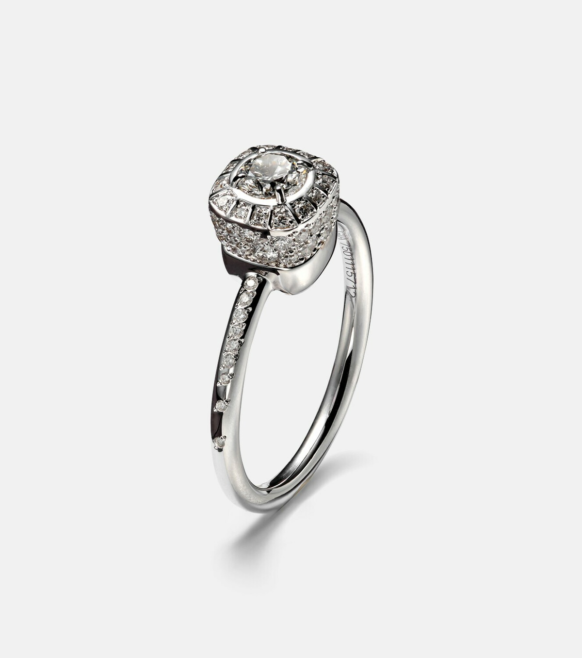 Pomellato Nudo Petit 18kt white gold (750/1000) ring with diamonds