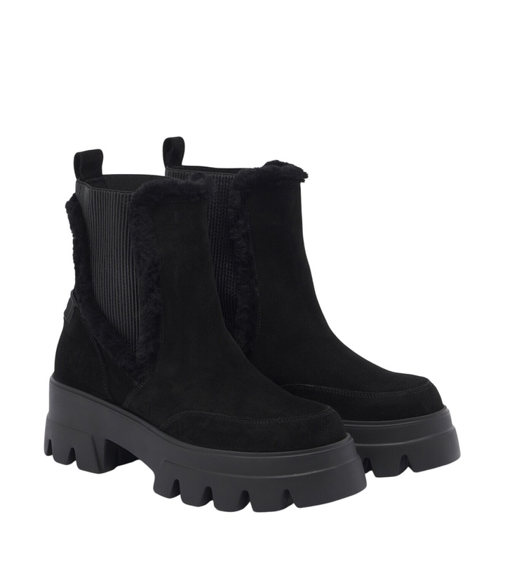 Photo: Bogner Sapporo shearling-trimmed suede ankle boots
