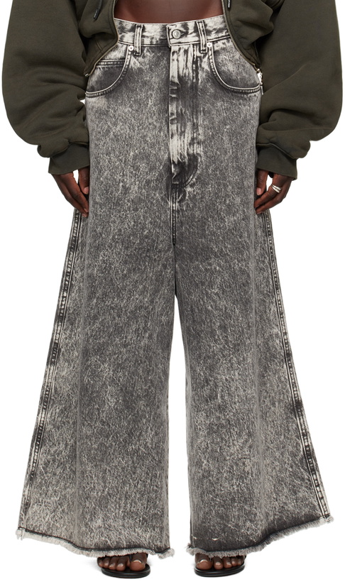 Photo: LU'U DAN Black Wide Cropped Jeans