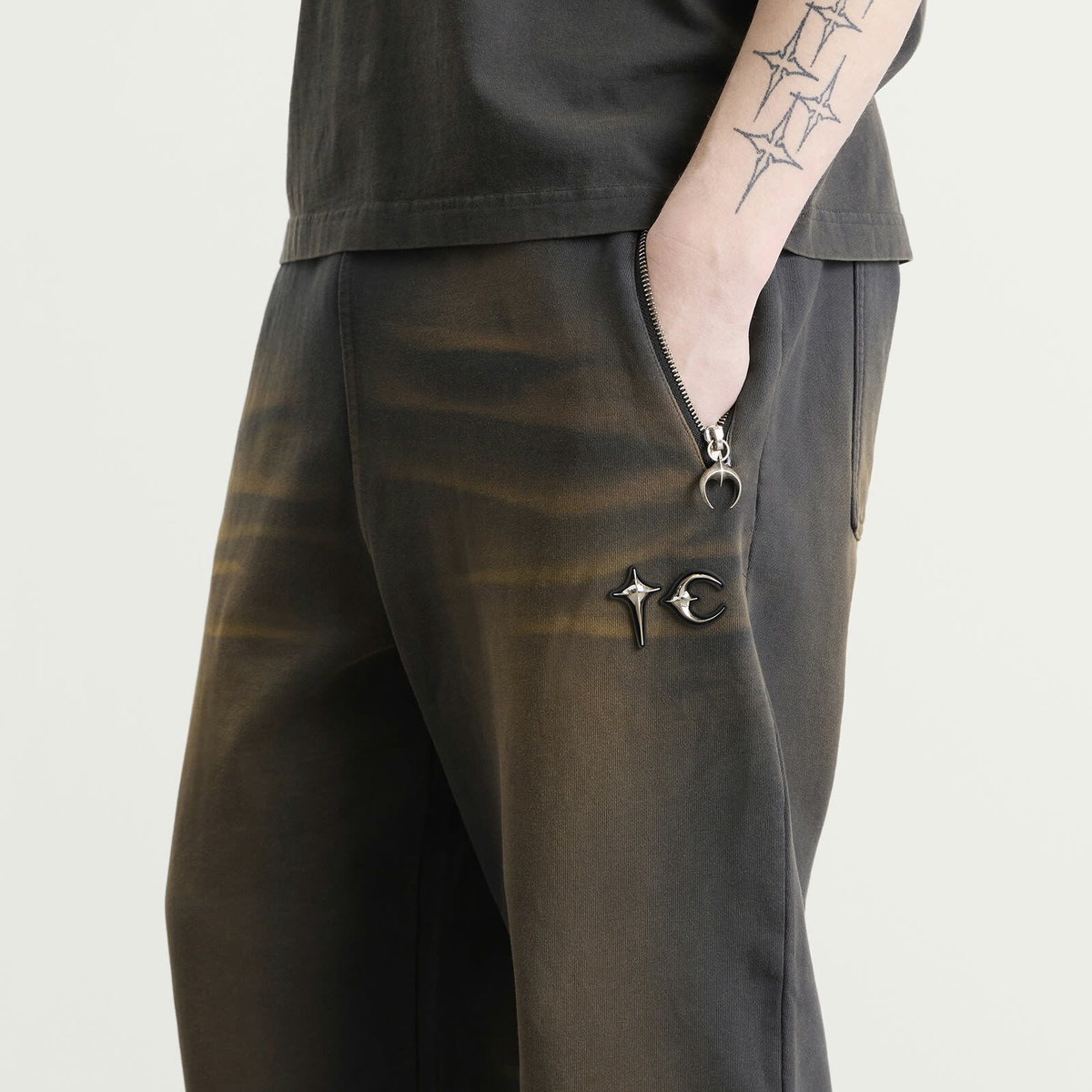 Thug Club Men's Faded Sweatpant in Rust Black