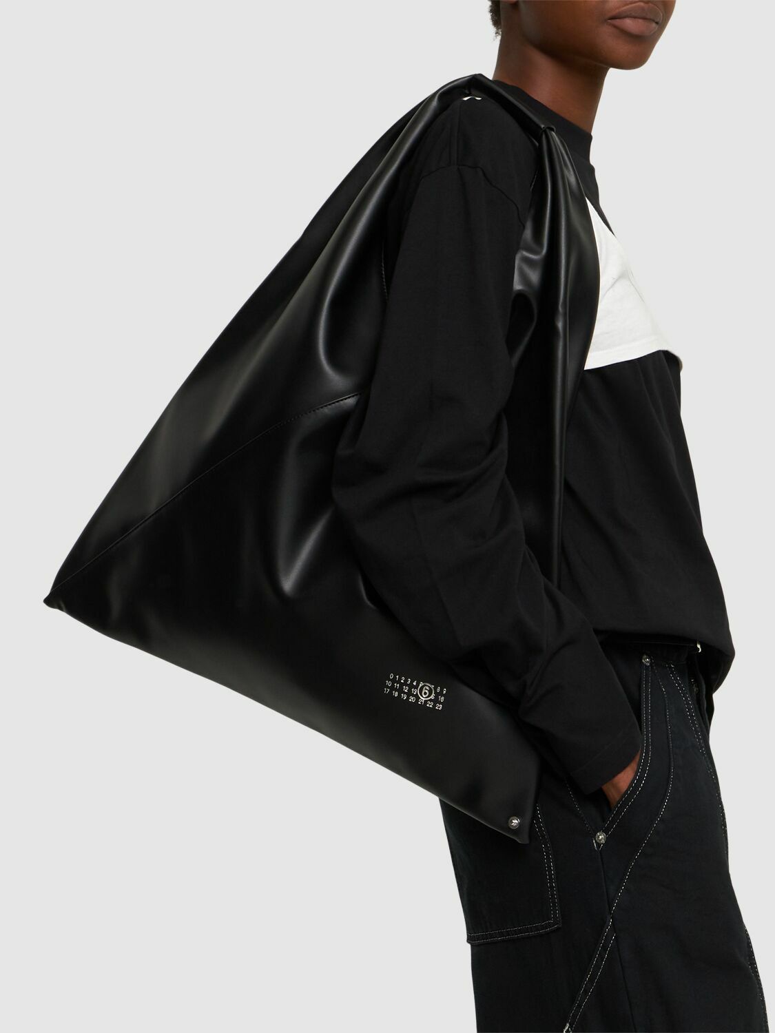 MM6 MAISON MARGIELA - Classic Japanese Shoulder Bag MM6