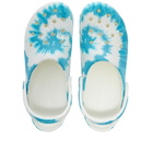 Crocs Classic Tie Dye Graphic Clog in Digital Aqua