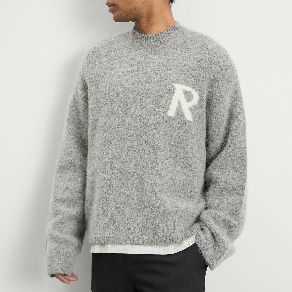 Represent Men's Logo Knit Jumper in Grey