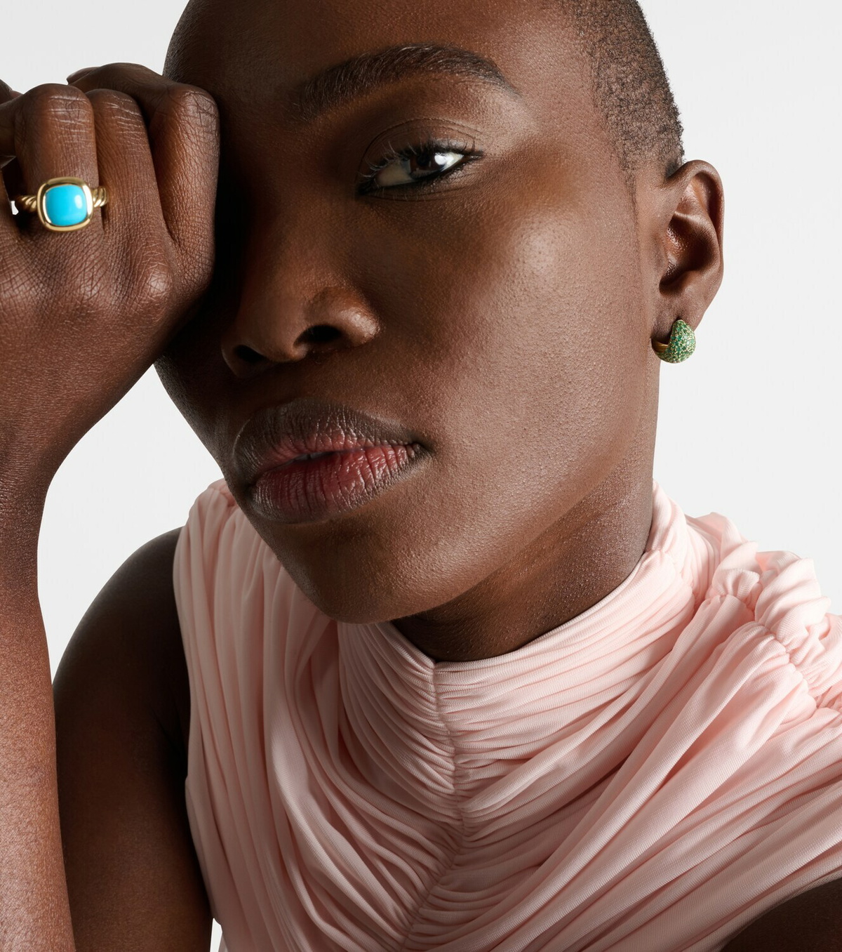 Octavia Elizabeth Icon Poppy 18kt gold hoop earrings with emeralds