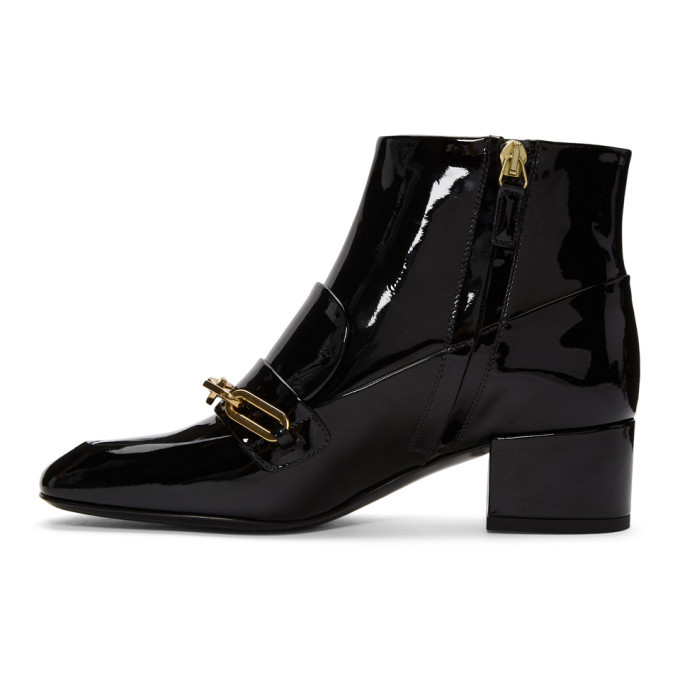 Burberry link detail deals patent leather ankle boots