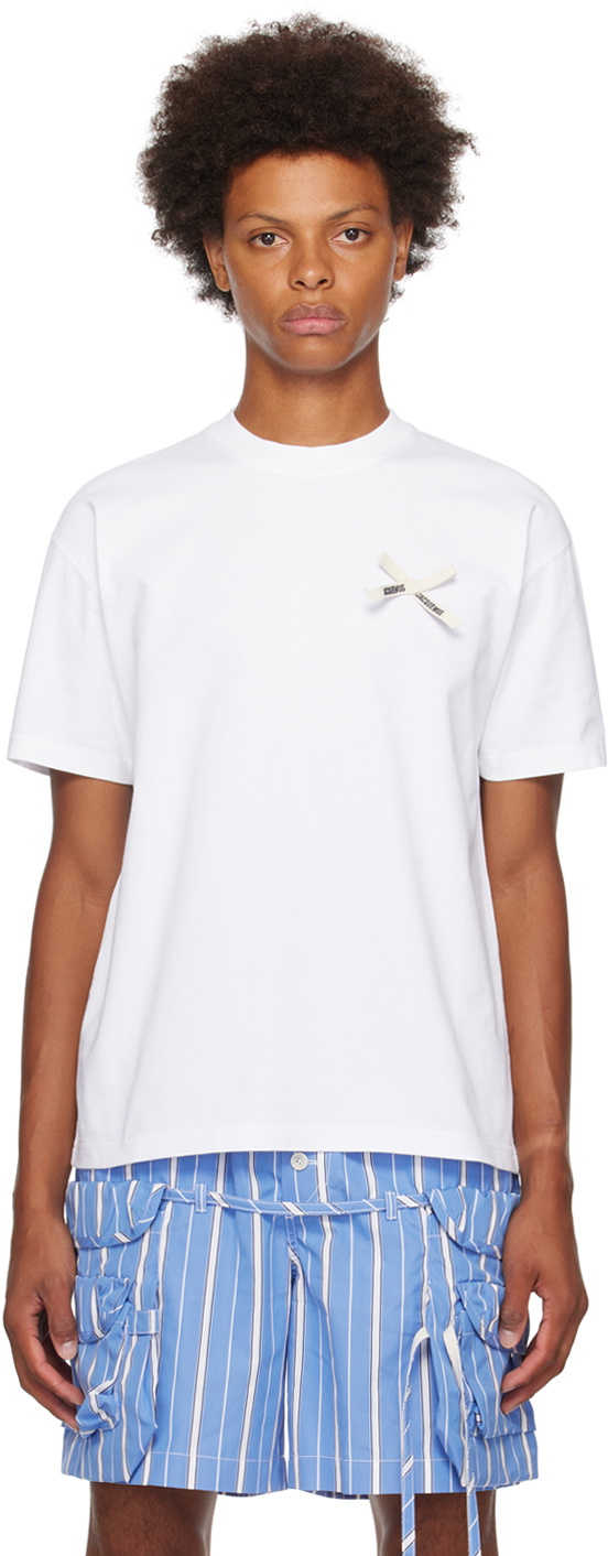 ☆JACQUEMUS☆ Le T-Shirt Noeud Tシャツ ロゴ リボン 送関込 Jacquemus Men's Bow Logo T-Shirt in Dark Navy Jacquemus