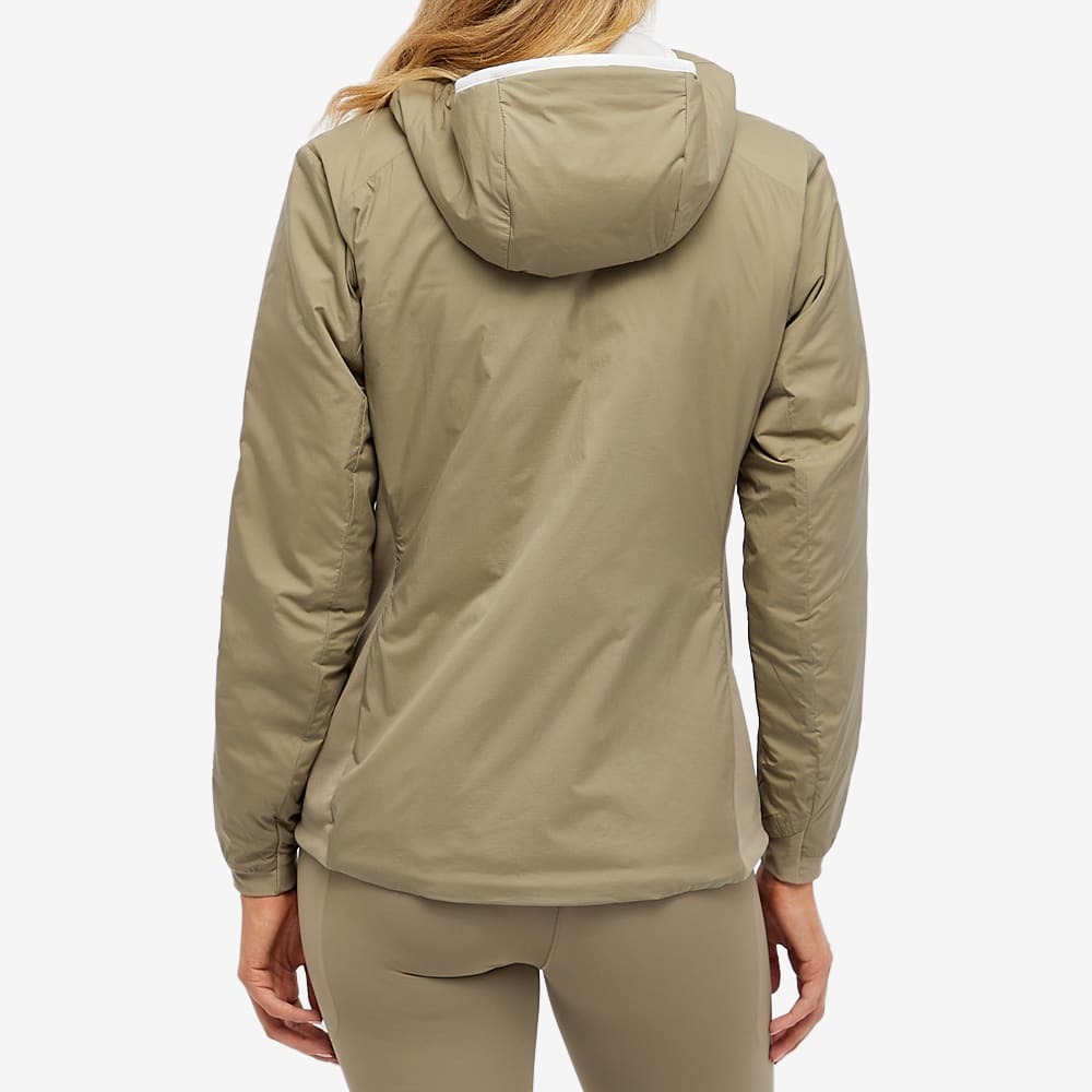 Arc'teryx Women's Atom LT Hoody Jacket in Ambient Slate Arc'teryx