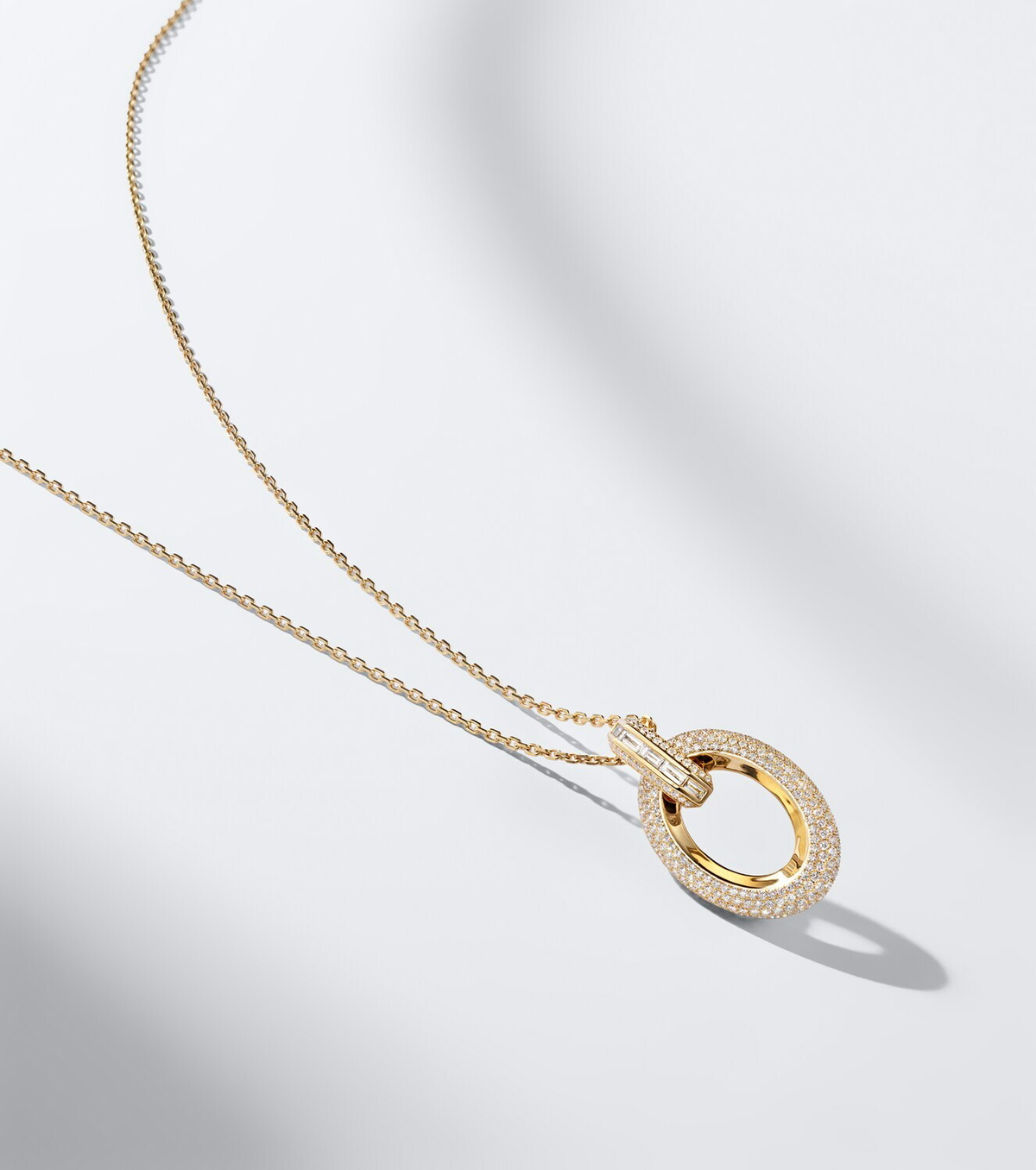 Messika Groove 18kt gold pendant necklace with diamonds