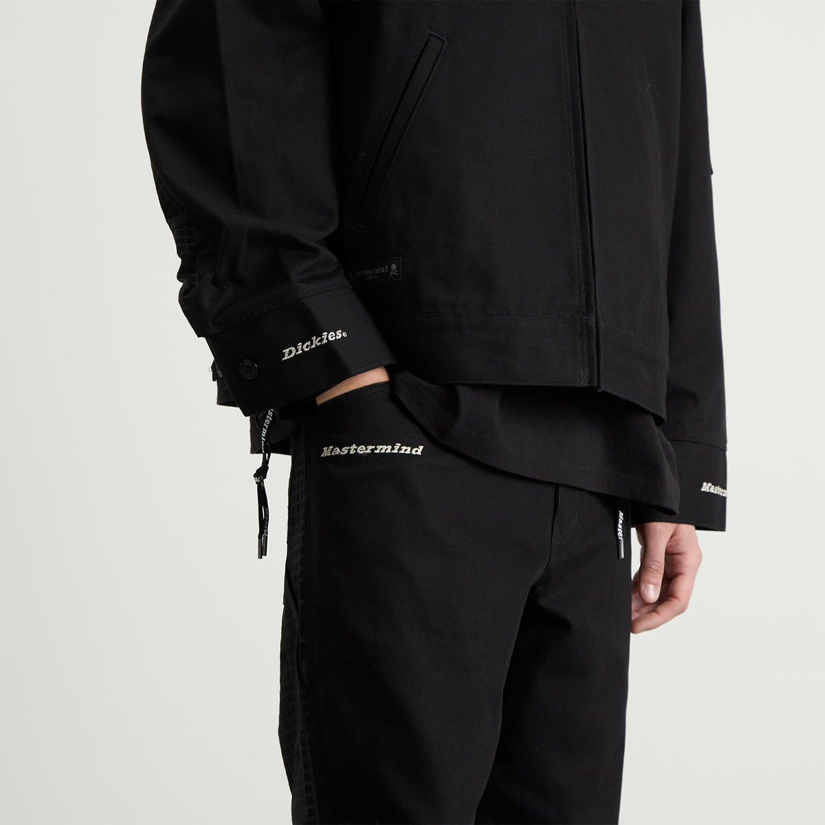 MASTERMIND WORLD Men's x Dickies Duck Jacket in Black