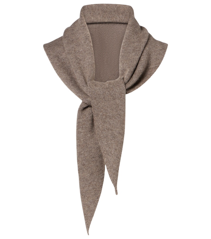 Photo: Lisa Yang Florianne cashmere scarf