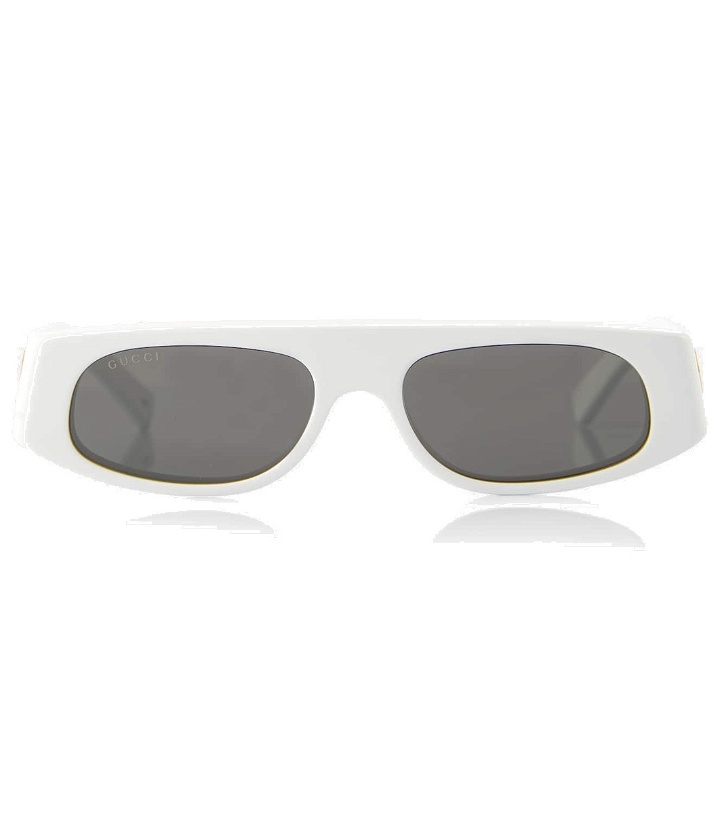 Photo: Gucci Runway rectangular sunglasses