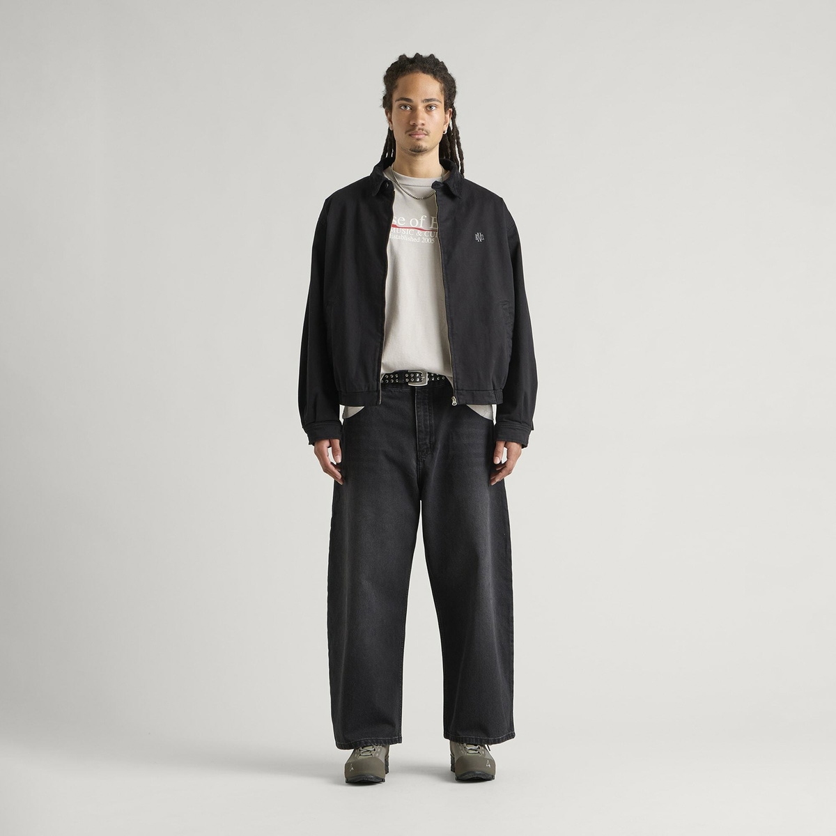 END. Underline T-shirt in Washed Grey