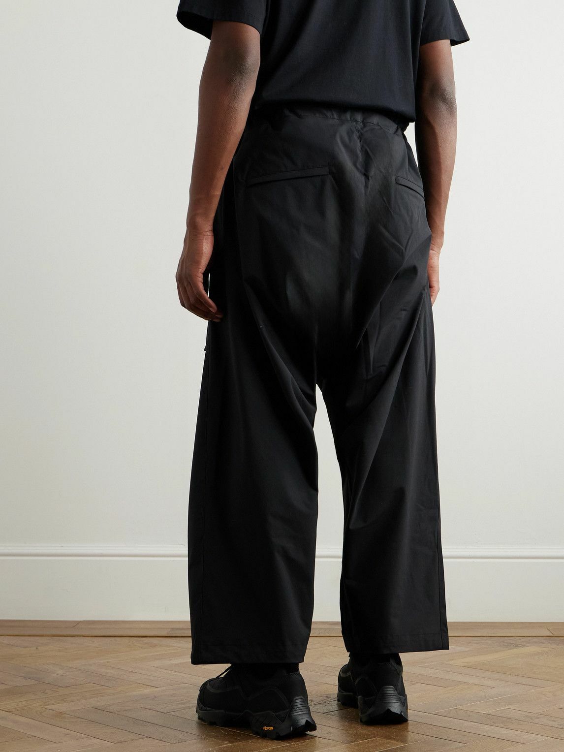 ACRONYM - P30BL Wide-Leg Belted Layered Encapsulated Nylon Cargo Trousers - Black