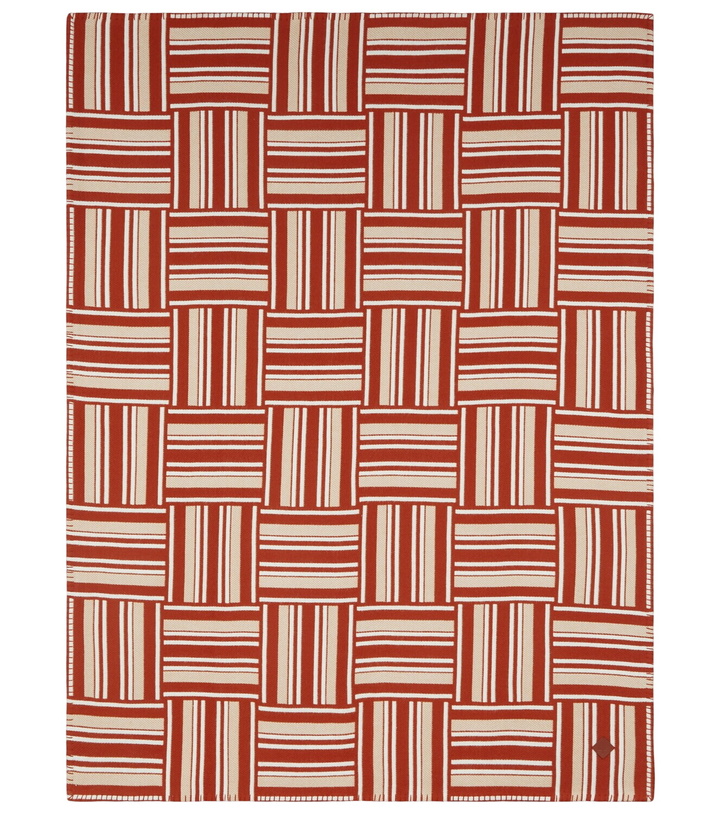 Photo: Loro Piana Wool and cashmere blanket