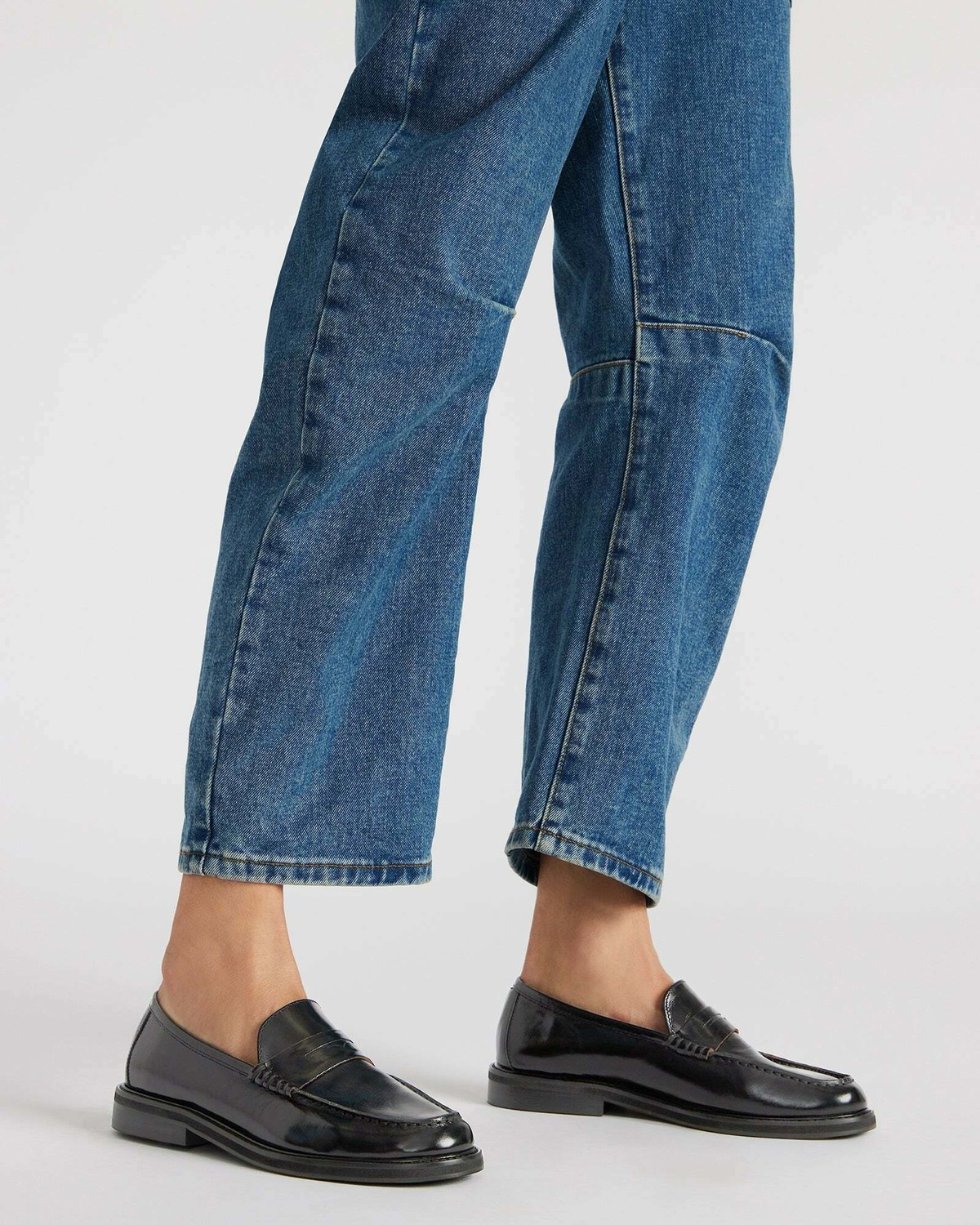 Steve Madden Madison Flats in Black