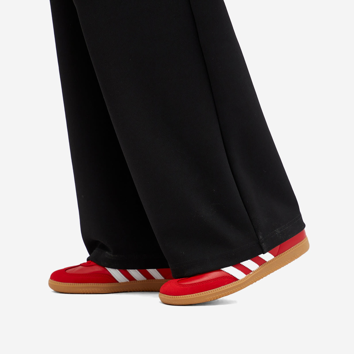 Adidas Samba OG W Sneaker in Better Scarlet/White/Gold adidas