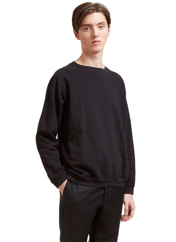 Photo: Aiezen Crewneck Sweatshirt