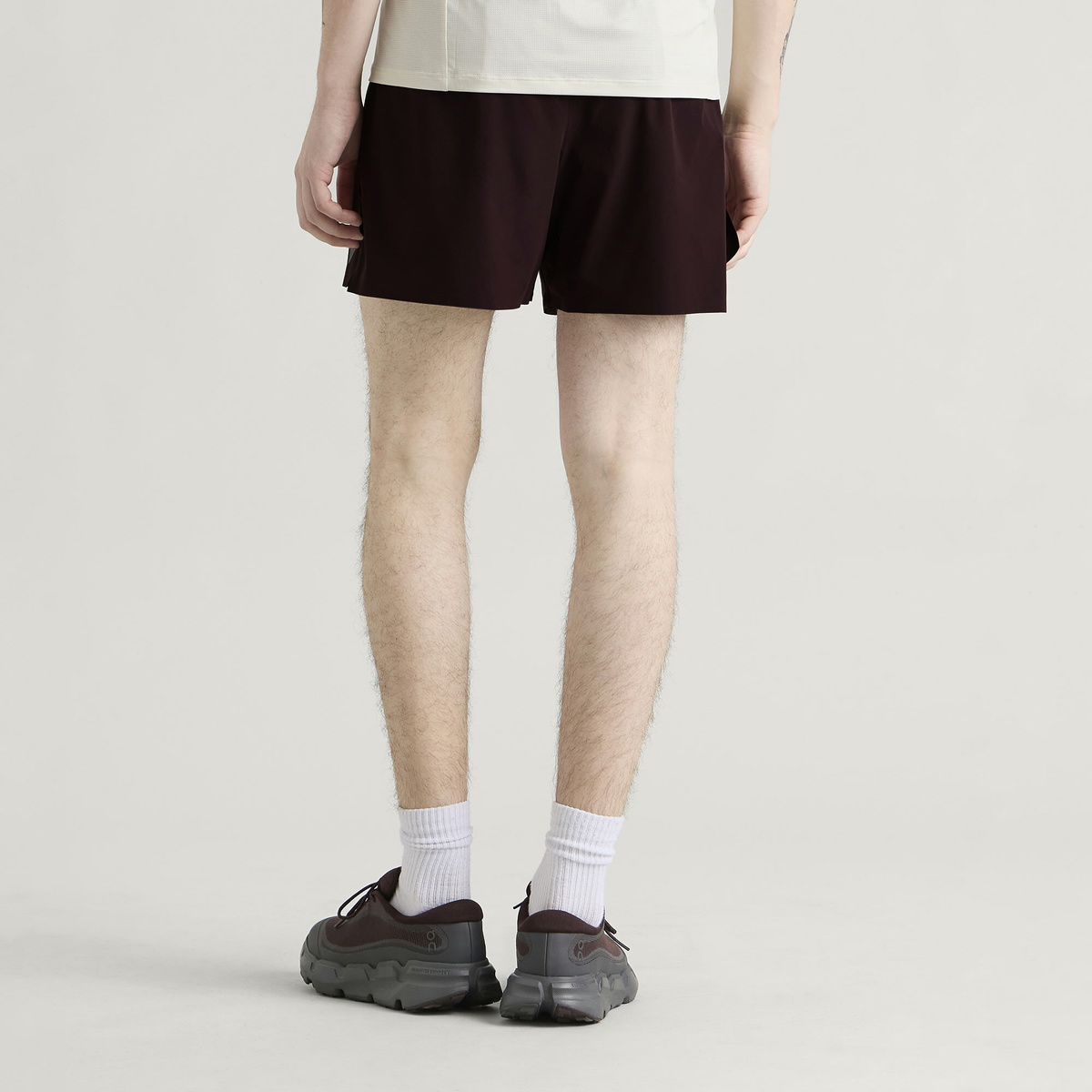 SOAR Men's Run Shorts in Burgundy